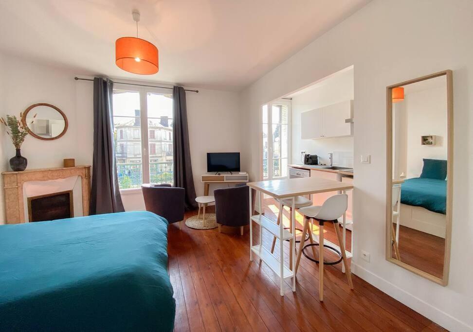 Unique Et Elegant, Gare Hyper Centre Wifi Apartment Vernon  Exterior foto